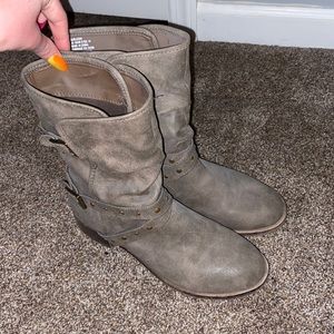 Brand new brown boots!